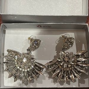 OSCAR DE LA RENTA CRYSTAL EARRINGS